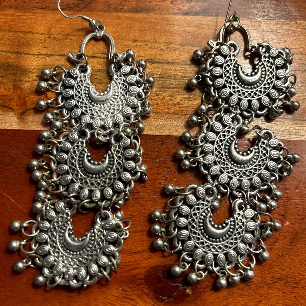 Set of 2 Women Earrings